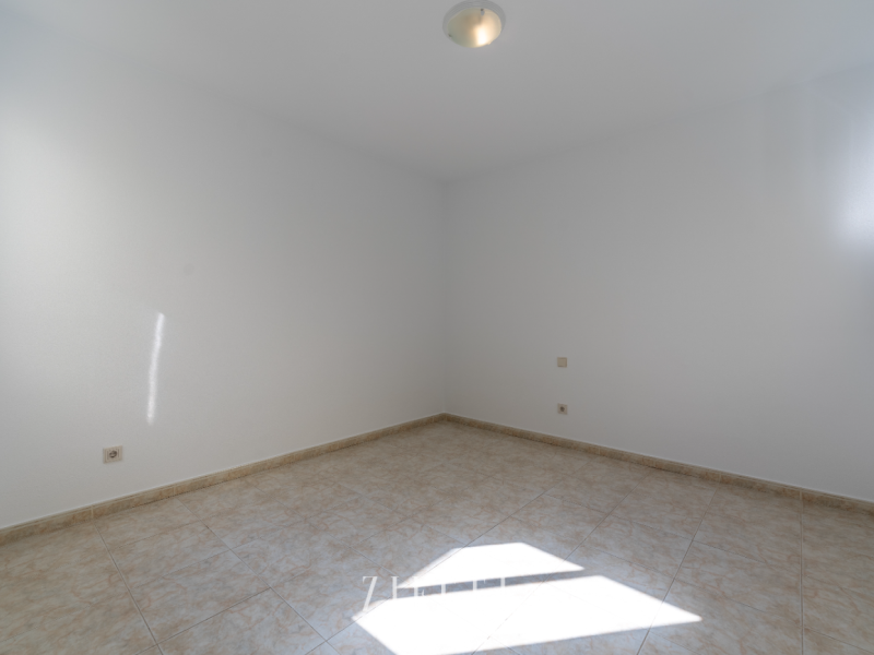 Antes del home staging virtual de dormitorio